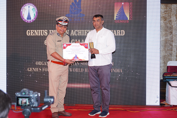  YOGESH PAREKH – EDUCATIONAL GENIUS OF THE YEAR